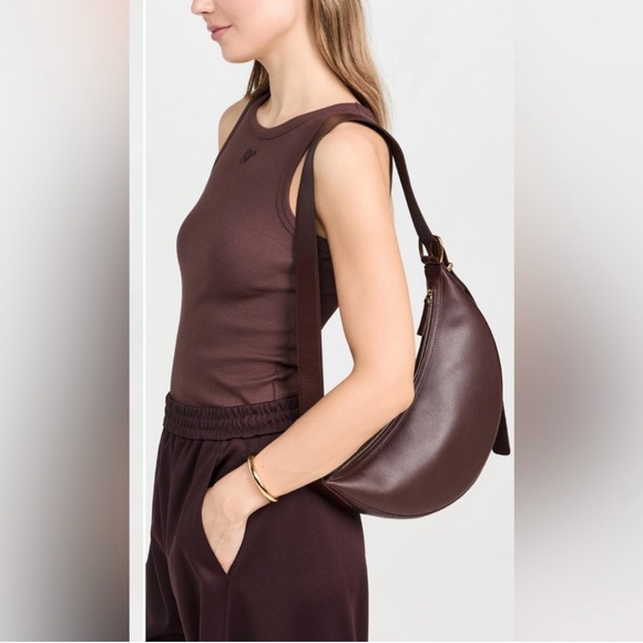 NWT Madewell Essentials Crescent Sling Bag in Chocolate Raisin - Picture 4 of 11